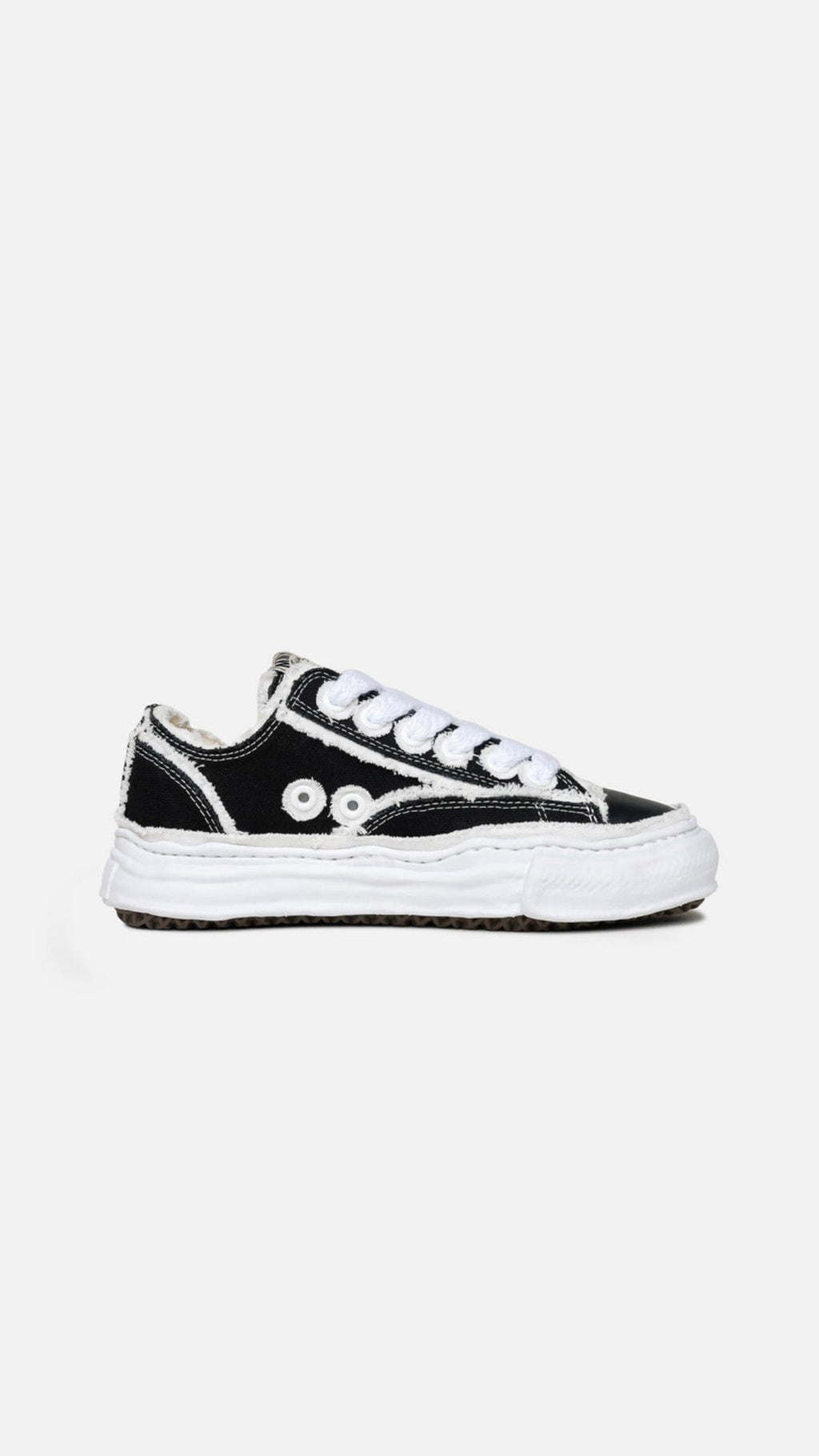 MASON MIHARA | BLACK/WHITE
